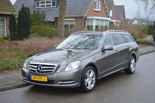 Mercedes-Benz E-klasse Estate - 220 CDI Avantgarde navi/camera/leer/elec-haak - 1