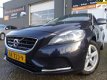 Volvo V40 - 2.0 D2 Ocean Race Business Van 1ste Eigenaar 6 bak met leer en panoramadak en parkeersen - 1 - Thumbnail