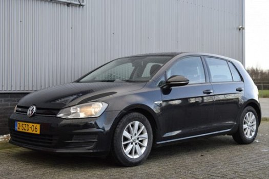 Volkswagen Golf - 1.6 TDI Comfortline BlueMotion navi, cruise, PDC v+a, bluetooth tel - 1