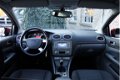 Ford Focus Wagon - 1.6 Titanium Navigatie, ECC Clima, PDC, Trekhaak, Cruise control - 1 - Thumbnail