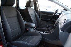 Ford Focus Wagon - 1.6 Titanium Navigatie, ECC Clima, PDC, Trekhaak, Cruise control