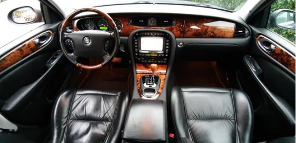 Jaguar XJ - 4.2 V8 Sovereign LWB 298pk NAP NL-auto Navi Leder DVD Topconditie - 1