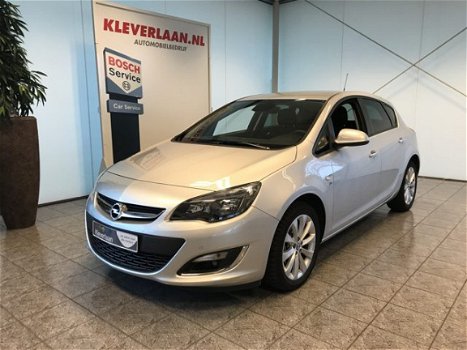 Opel Astra - 1.4 Turbo Blitz | Climate control |Parkeersensoren v+a | Lage kmst | - 1