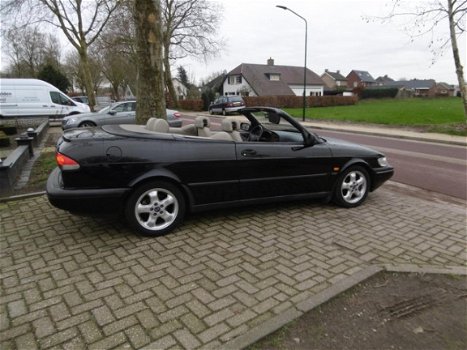 Saab 900 Cabrio - 2.3 SE - 1