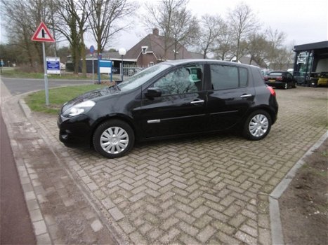 Renault Clio - 1.5 dCi Parisienne - 1