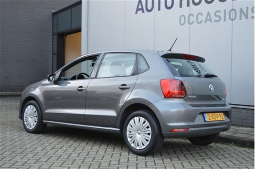 Volkswagen Polo - 1.0 Comfortline - 1