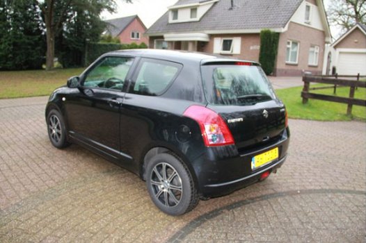 Suzuki Swift - 1.3 Comfort - 1