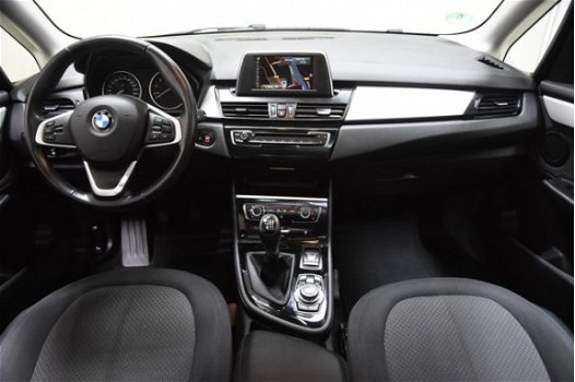 BMW 2-serie Active Tourer - 218I Essential [ Panorama Navi Trekhaak ] - 1