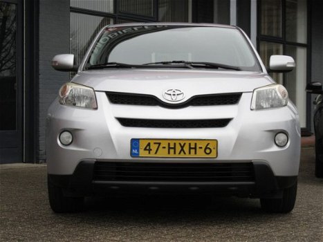 Toyota Urban Cruiser - 1.3 VVT-i Aspiration | NAVIGATIE | AIRCO | 6-BAK | HOGE INSTAP | INCL. BOVAG - 1