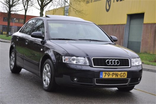 Audi A4 - 2.0 Pro Line AUTOMAAT AIRCO/CRUISE/OPEN-DAK NETTE AUTO - 1