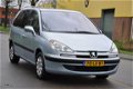 Peugeot 807 - 2.2 ST Pullman 6-PERSOONS AIRCO/LEDER/OPEN-DAK NETJES - 1 - Thumbnail