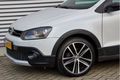 Volkswagen Polo - 1.2 Tsi 90pk Cross, Cruise control, Verw. voorstoelen, Airco, PDC achter - 1 - Thumbnail