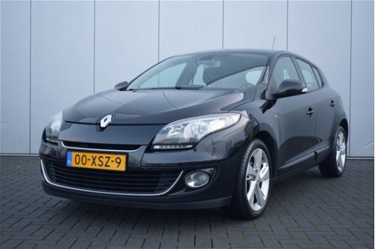 Renault Mégane - 1.5 dCi Bose Navi/Camera/Bluetooth Ecc Cruise Stoelverwarming - 1