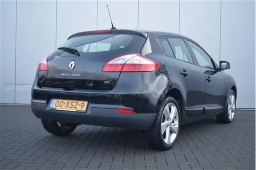 Renault Mégane - 1.5 dCi Bose Navi/Camera/Bluetooth Ecc Cruise Stoelverwarming - 1