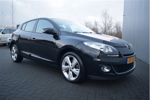 Renault Mégane - 1.5 dCi Bose Navi/Camera/Bluetooth Ecc Cruise Stoelverwarming - 1