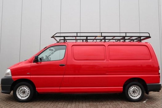 Toyota HiAce - 2.5 D-4D LWB Comfort - 1