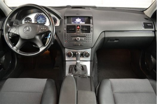 Mercedes-Benz C-klasse - 180 K Avantgarde AUTOMAAT + NAVI - 1
