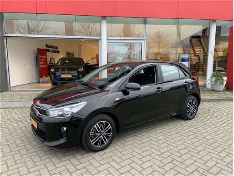 Kia Rio - 1.0 TGDI ComfortPlusLine Navigator + Velgen 1e eigenaar, perfecte Staat info roel@vdns-kia - 1