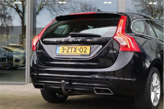 Volvo V60 - 2.0 D4 Summum | Sportstoelen | Afneembare Trekhaak | Elektr. bedienbare best. stoel - 1