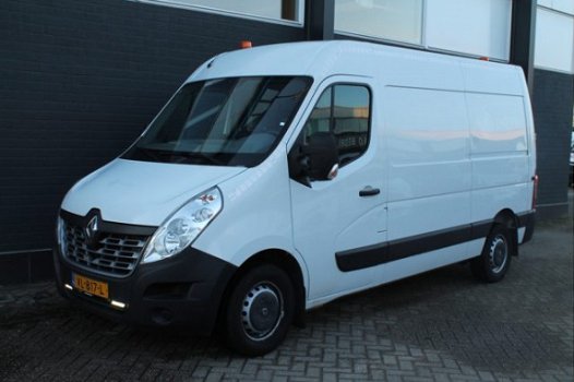 Renault Master - T35 2.3 dCi 136PK L2H2 - Airco - Cruise - Camera - € 9.900, - Ex - 1