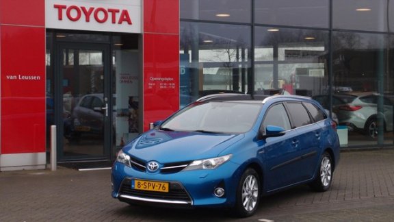 Toyota Auris - 1.8 HYBRID LEASE PLUS NAVI XENON PANODAK - 1