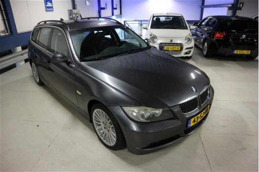 BMW 3-serie Touring - 325i High Executive LEER / NAVI / VELG / 2e EIG / INRUIL KOOPJE - 1