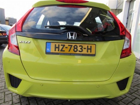 Honda Jazz - 1.3 i-VTEC 102pk Comfort, STOELVERWARMING, NAVI, PDC - 1