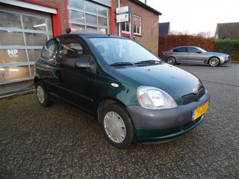 Toyota Yaris - 1.0 16V VVTI 3DR Terra - 1