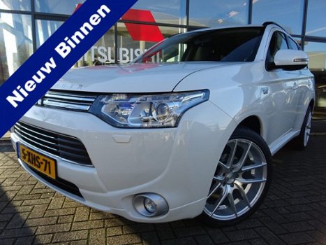 Mitsubishi Outlander - 2.0 PHEV Instyle *PRIJS IS INCL. BTW* 4WD*LEDER*20