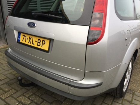 Ford Focus Wagon - 1.6-16V Trend/1e eigenaar - 1