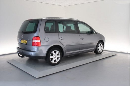 Volkswagen Touran - 2.0 TDI Trendline - 1