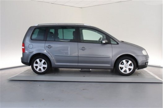 Volkswagen Touran - 2.0 TDI Trendline - 1