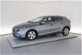 Volvo V40 - D4 Momentum Business Pack Connect - 1 - Thumbnail
