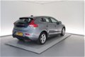 Volvo V40 - D4 Momentum Business Pack Connect - 1 - Thumbnail