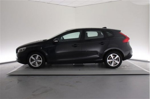 Volvo V40 - D2 Kinetic Business Pack Connect - 1