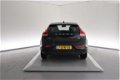 Volvo V40 - D2 Kinetic Business Pack Connect - 1 - Thumbnail