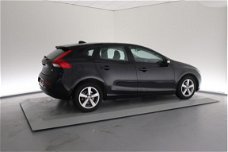 Volvo V40 - D2 Kinetic Business Pack Connect