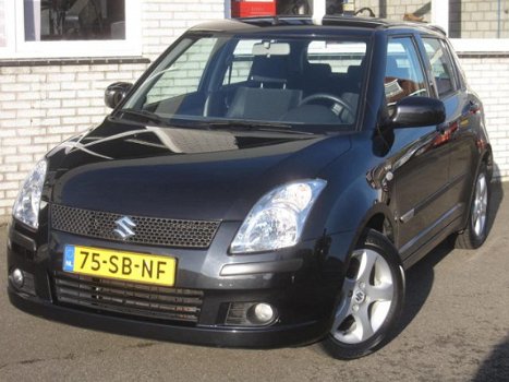 Suzuki Swift - 1.5 Exclusive - 1