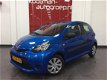 Toyota Aygo - 1.0 VVT-i 5D Now Airco - 1 - Thumbnail