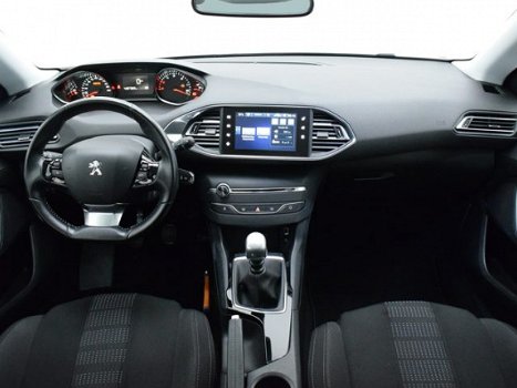 Peugeot 308 - 1.6 E-HDI 120pk SW Blue Lease Executive Panoramadak + Achteruitrijcamera + DAB Radio - 1