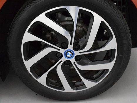 BMW i3 - FEV Warmtepomp + Snellaad- Parkeer & Comfort Advance Pakket Inclusief.BTW - 1