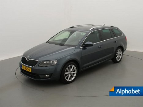 Skoda Octavia - 1.6 TDI 110pk Automaat Style Businessline Panoramadak + Xenon + Achteruitrijcamera - 1