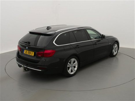 BMW 3-serie Touring - 320d Automaat Luxury High Executive Harman Kardon + Sportstoelen + DAB Radio + - 1