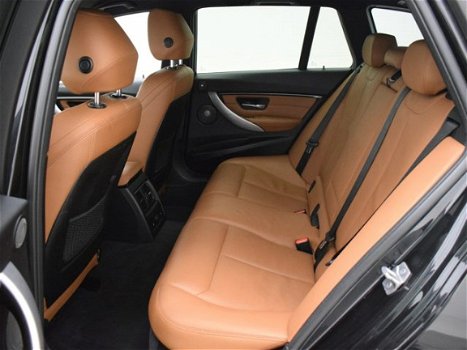 BMW 3-serie Touring - 320d Automaat Luxury High Executive Harman Kardon + Sportstoelen + DAB Radio + - 1