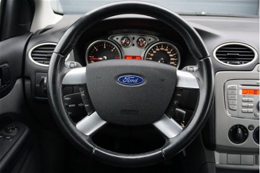 Ford Focus Wagon - 1.6 TDCi ECOnetic | Airco | Cruise control | Trekhaak | Nieuwe Motor | 2e Eigenaa - 1