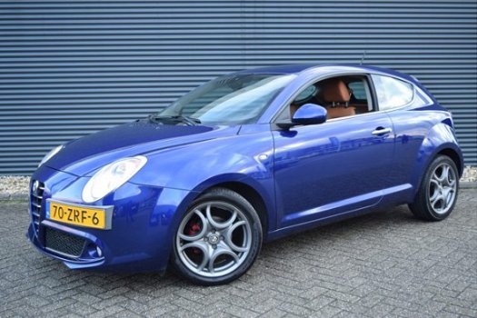 Alfa Romeo MiTo - 0.9 TwinAir Distinctive | Leder interieur | Navi | Bluetooth | 6 maanden BOVAG gar - 1