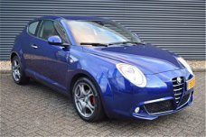 Alfa Romeo MiTo - 0.9 TwinAir Distinctive | Leder interieur | Navi | Bluetooth | 6 maanden BOVAG gar