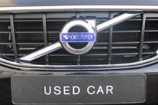 Volvo XC60 - 2.0T Automaat Momentum / Schuifdak / Winter Line