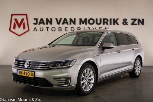 Volkswagen Passat Variant - 1.4 TSI GTE Highline // EX BTW | LEDER | CRUISE | NAVI | TREKHAAK AFN - 1