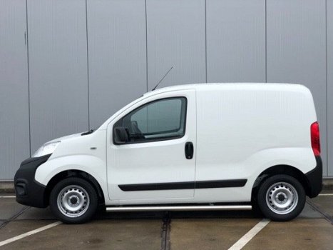 Fiat Fiorino - 1.4 Benzine 78pk Easy Pro Airco & Radio/Bluetooth | RIJKLAAR | - 1